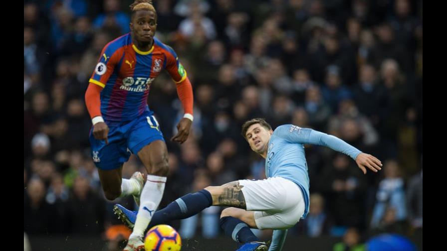 Batacazos del City y Chelsea asientan al Liverpool en el liderato