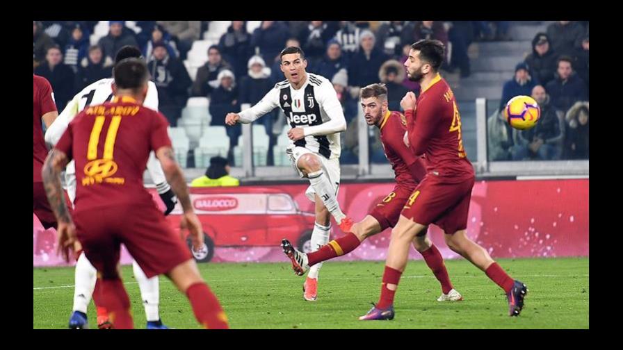Juventus mantiene su ventaja tras superar a la Roma