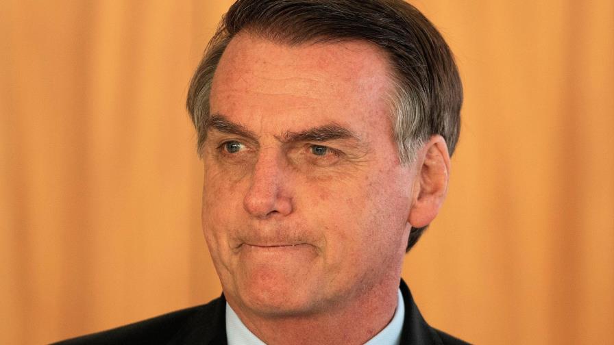 Bolsonaro dice hará lo posible para restaurar la democracia en Venezuela