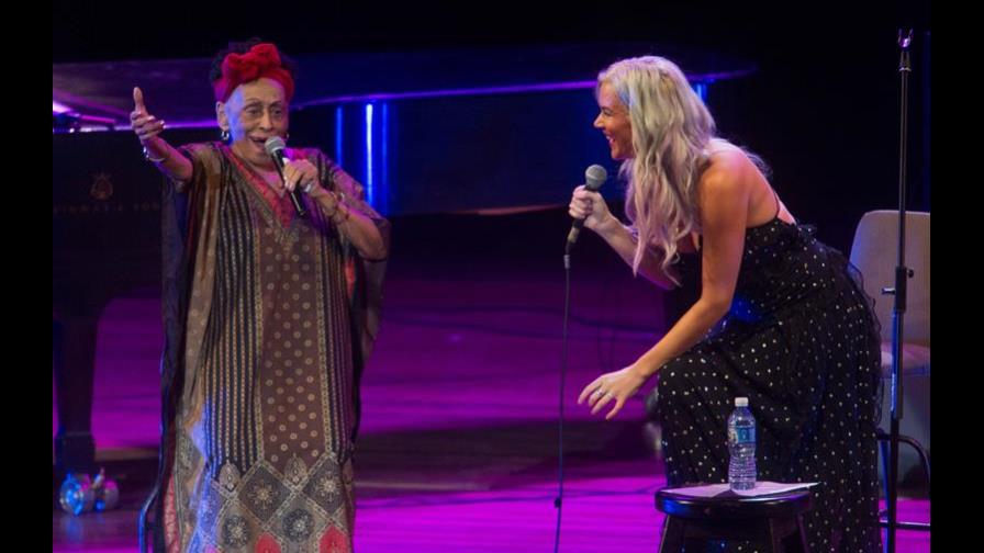Omara Portuondo y Joss Stone unen sus voces en festival de jazz de La Habana Omara Portuondo y Joss Stone unen sus voces en festival de jazz de La Habana