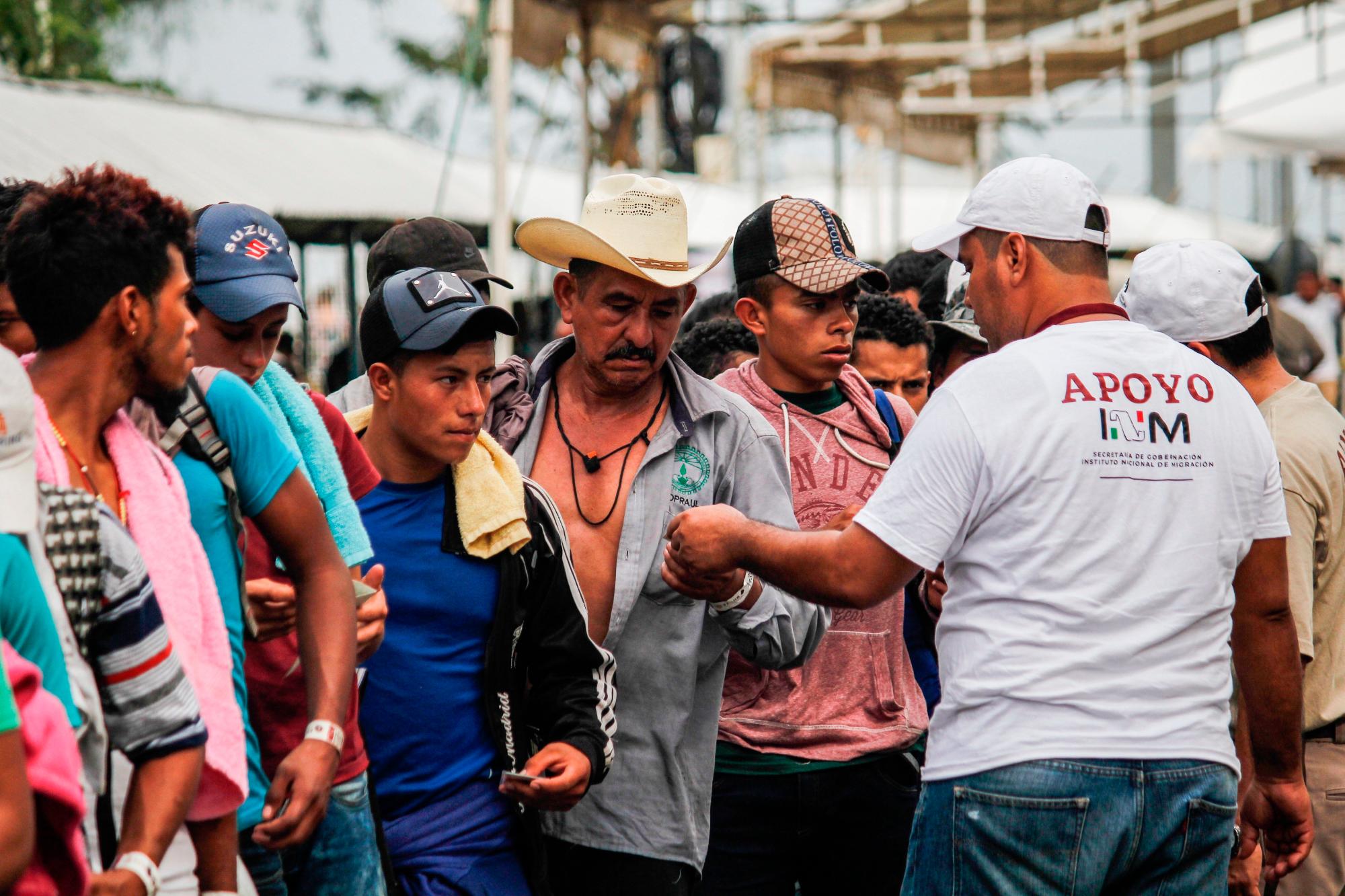 Alrededor de 400 hondureños iniciaron otra caravana