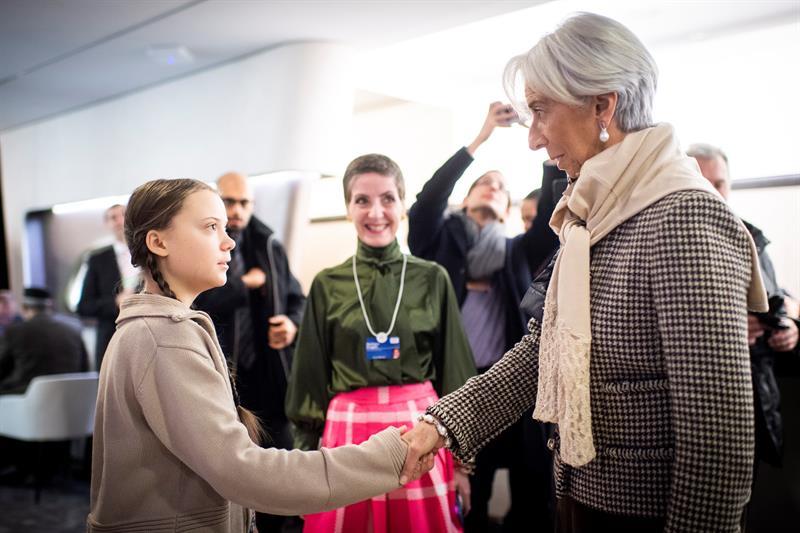 Davos señala las amenazas para la economía: envejecimiento y cambio climático