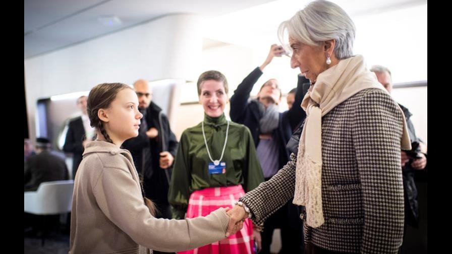 Davos señala las amenazas para la economía: envejecimiento y cambio climático