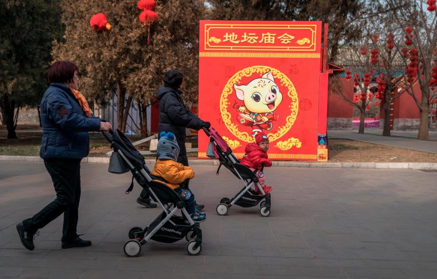 Limitan gasto de dote matrimonial ante escasez de mujeres chinas casaderas