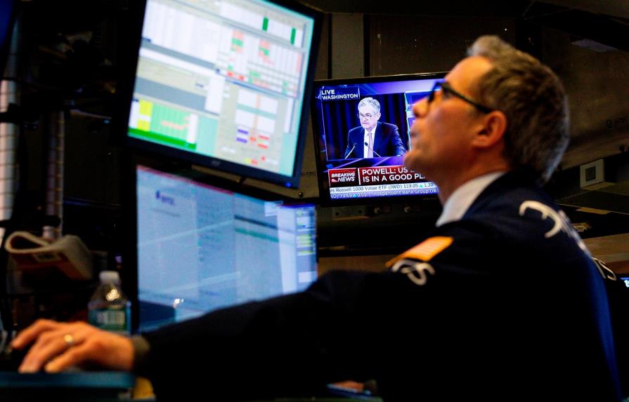 Wall Street sube de la mano de compañías de tecnología