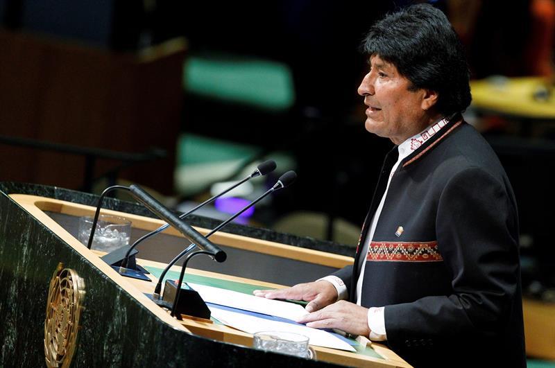 Senadores de EE.UU. instan a Morales a respetar Constitución de Bolivia