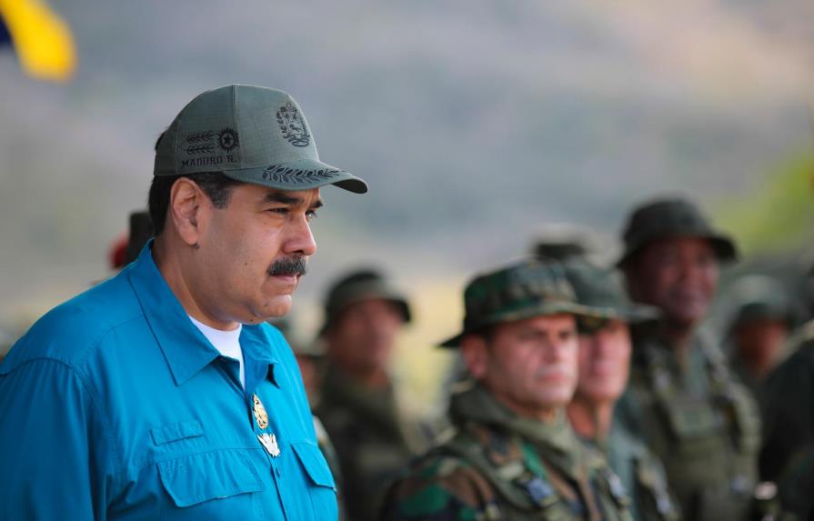 Maduro insiste en pedir unión de Fuerza Armada 