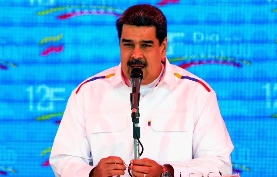 Maduro pide que se alejen de Venezuela “las amenazas de invasión militar”
