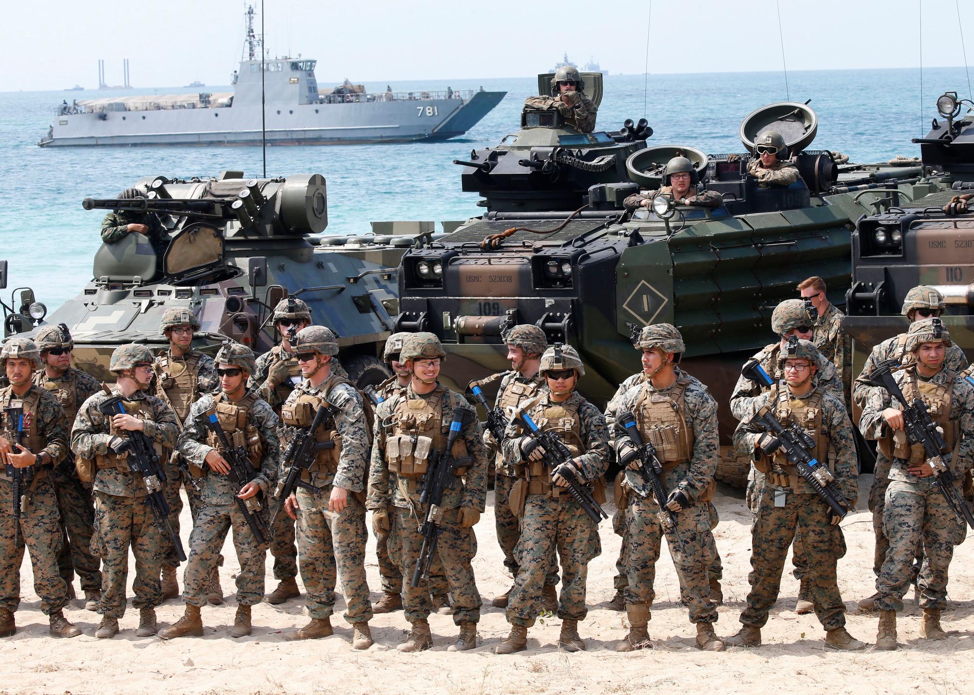 Tailandia y los Estados Unidos en ejercicio militar cobra oro