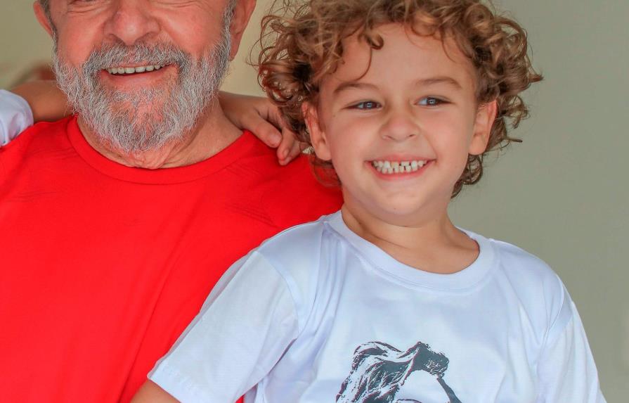 Autorizan a Lula salir de prisión por primera vez para ir a entierro de nieto