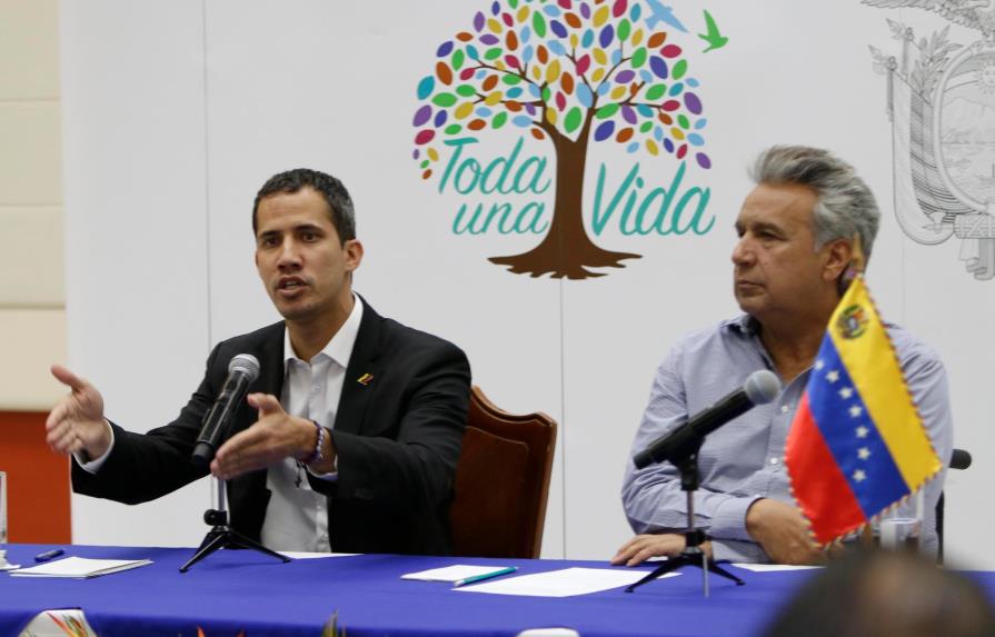 Guaidó anuncia en Ecuador su regreso a Venezuela y convoca movilizaciones