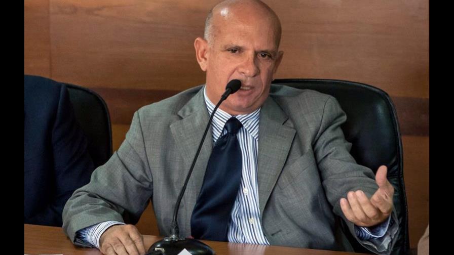 Coronel crítico de Maduro llegó a RD por barco antes de salir hacia Madrid donde fue capturado