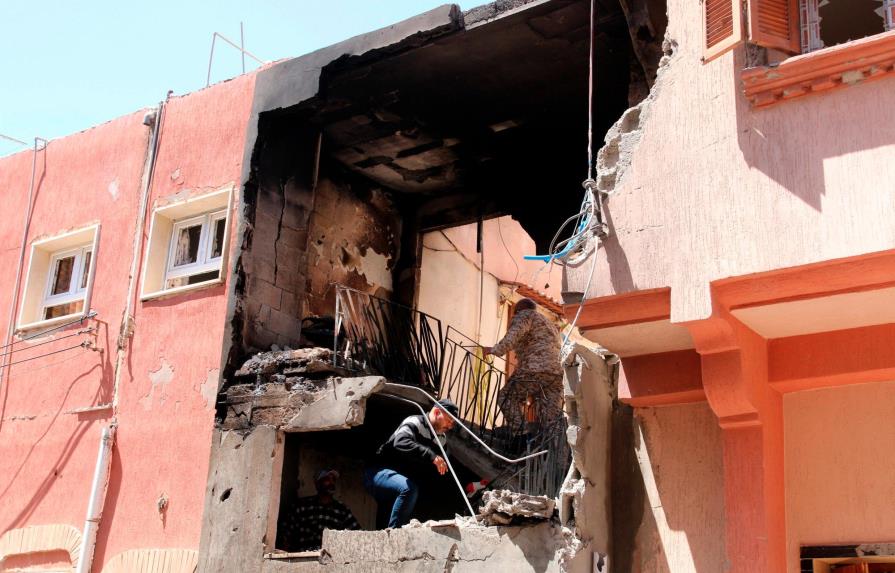 ONU busca unidad para contener violencia en Libia, mientras caen cohetes sobre Trípoli