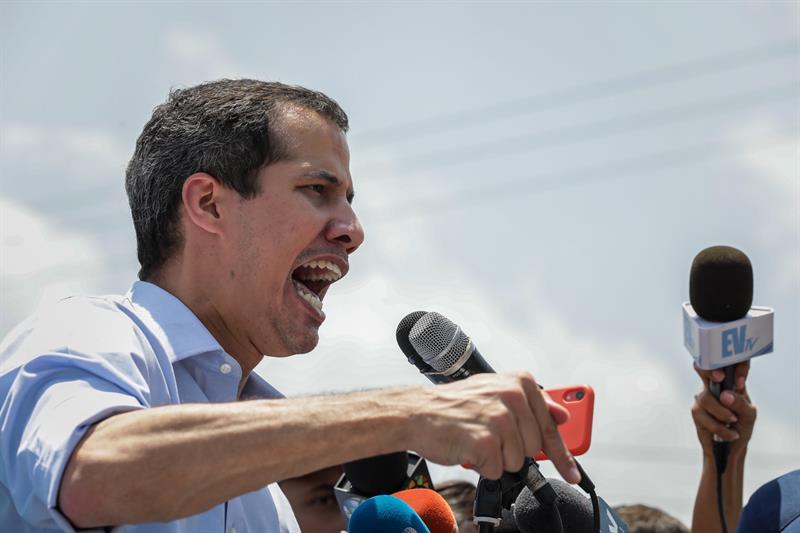 Guaidó dice que Gobierno de Maduro está débil y quiso “manipular” con diálogo