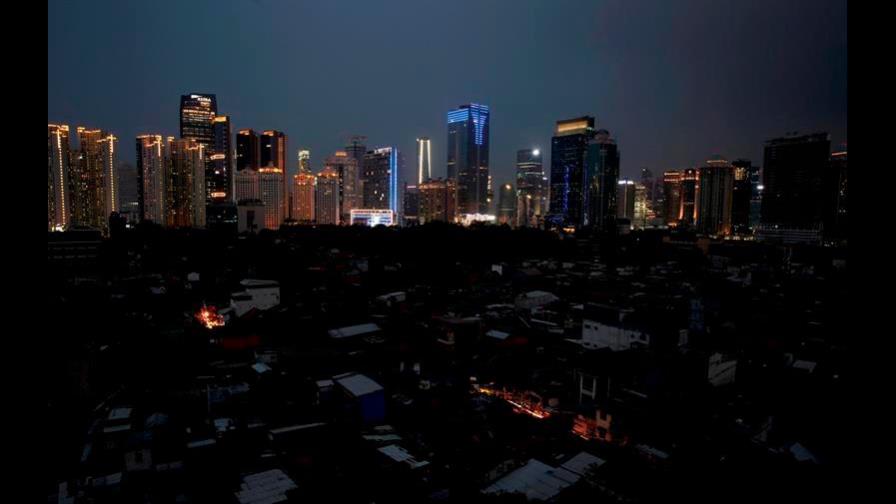 Decenas de millones de indonesios afectados por un apagón eléctrico Decenas de millones de indonesios afectados por un apagón eléctrico