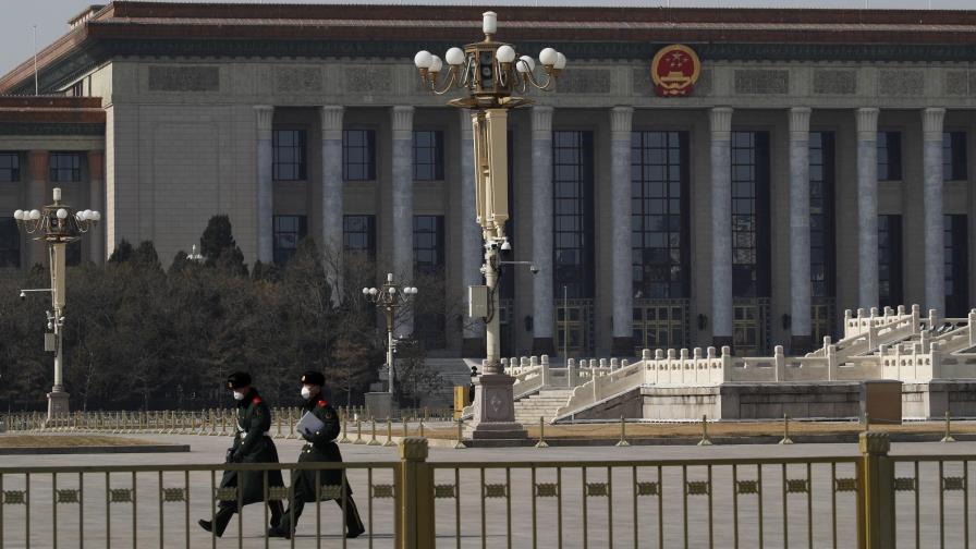 China aplaza una importante cita política por brote vírico