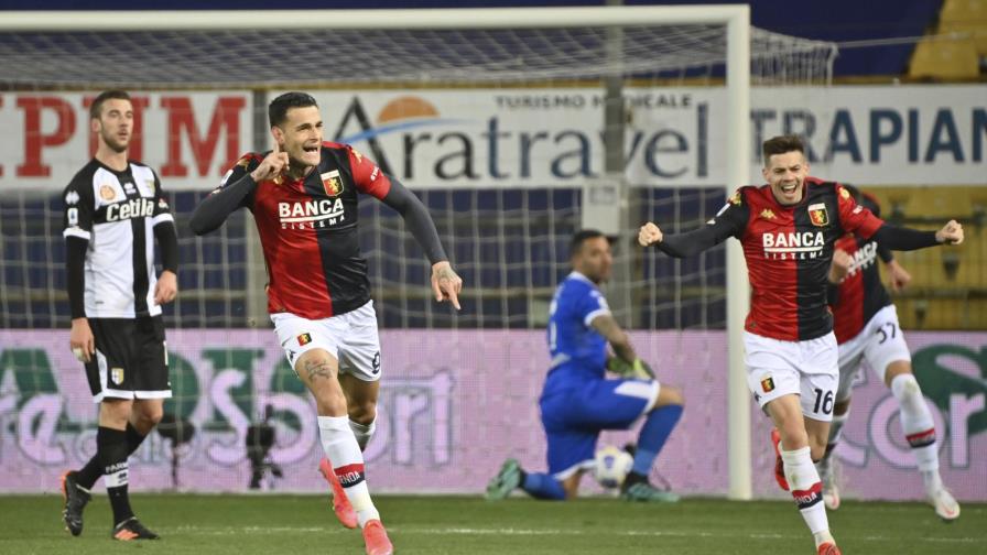 Scamacca marca doblete y Genoa se impone al Parma