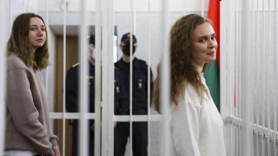 Bielorrusia: prisión para 2 reporteras por cubrir protestas