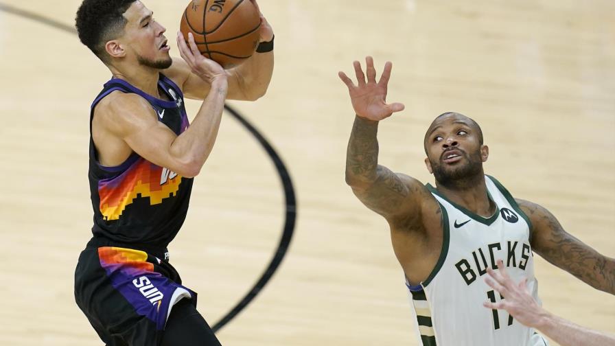 Suns vencen a Bucks y toman ventaja de 2-0 en las Finales