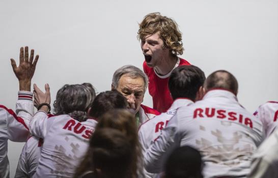 Nadal pletórico: mete a España en semis de la Copa Davis Nadal pletórico: mete a España en semis de la Copa Davis