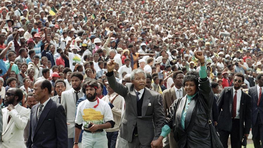 Sondeo: Mandela, la mayor influencia para jóvenes africanos