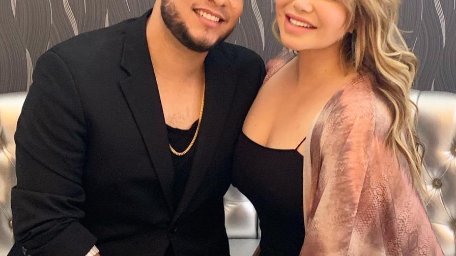 VIDEO: Golpean y escupen reportero gráfico para impedir que filmara boda