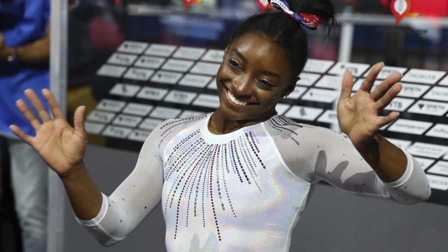 Biles logra su 5to título mundial en programa combinado