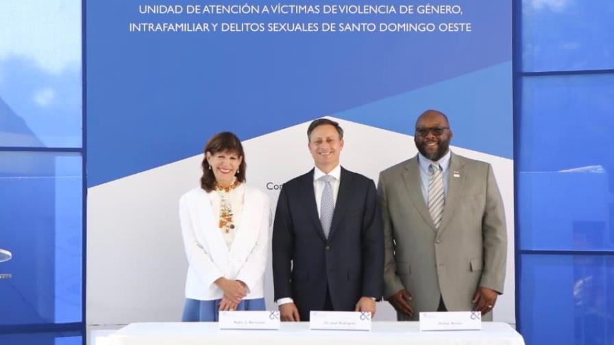 Procurador y Embajadora EEUU encabezan lanzamiento de programa para víctimas de violencia de género 