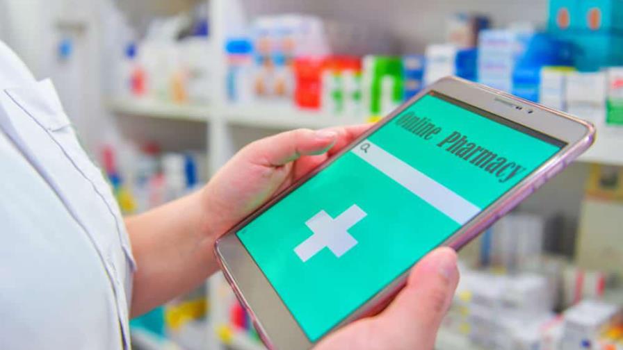 Unión de Farmacias saluda Sisalril autorice prescripción médica en formato digital 