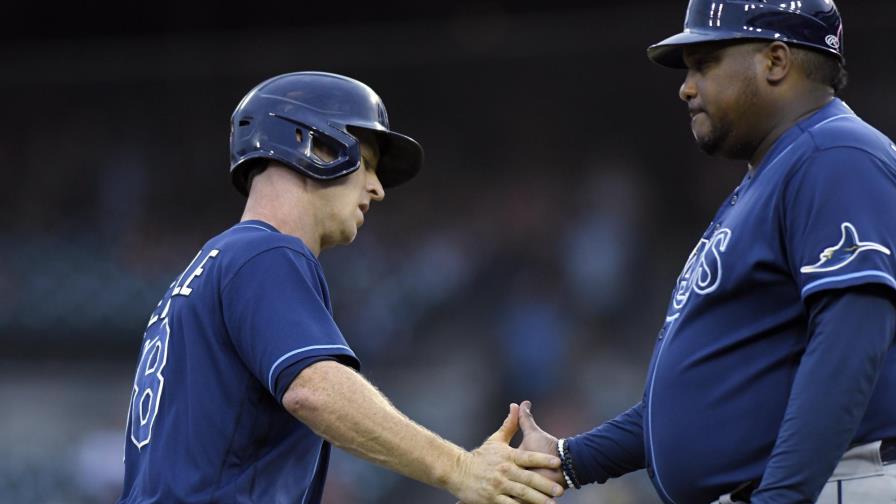 Wendle colabora con 2 grandes batazos en victoria de Rays