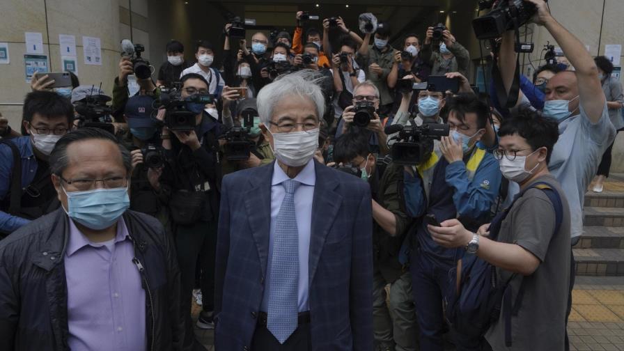 Hong Kong impone penas de prisión a líderes prodemocracia