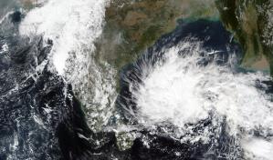 India se prepara para tormenta tropical en Bahía de Bengala