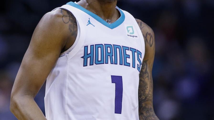 Monk brilla en 4to periodo; Hornets vencen a Kings Monk brilla en 4to periodo; Hornets vencen a Kings