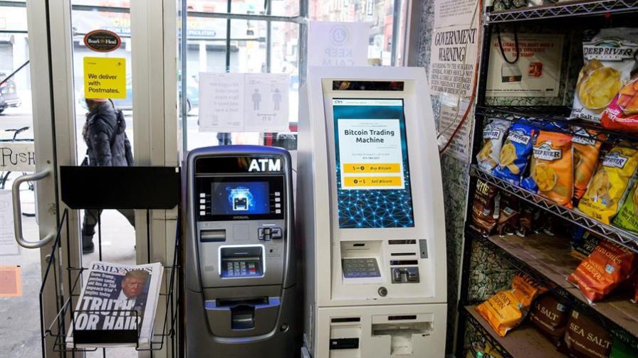 El bitcóin vuelve a superar los 48,000 dólares y marca un nuevo récord