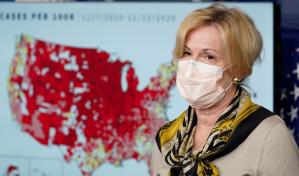 A pesar de sus advertencias, Birx viajó durante la pandemia