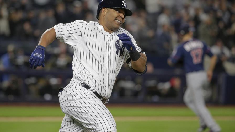 Fuente AP: Encarnación firma con Medias Blancas