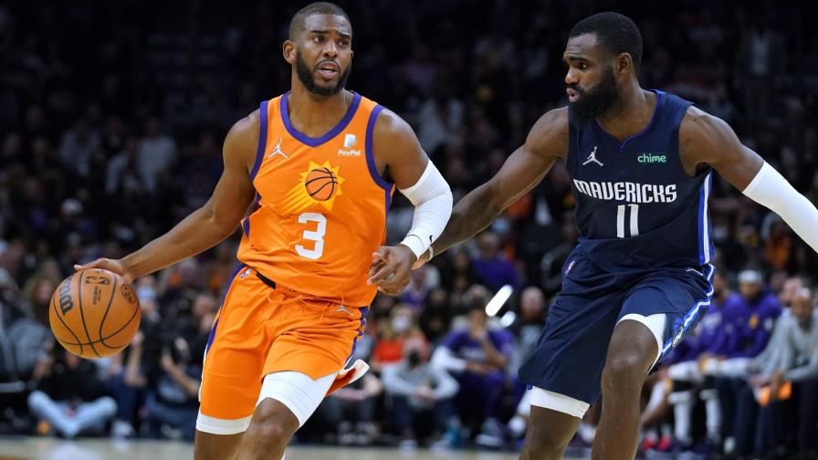 Suns remontan en el cuarto, vencen a Dallas e hilan once triunfos Suns remontan en el cuarto, vencen a Dallas e hilan once triunfos
