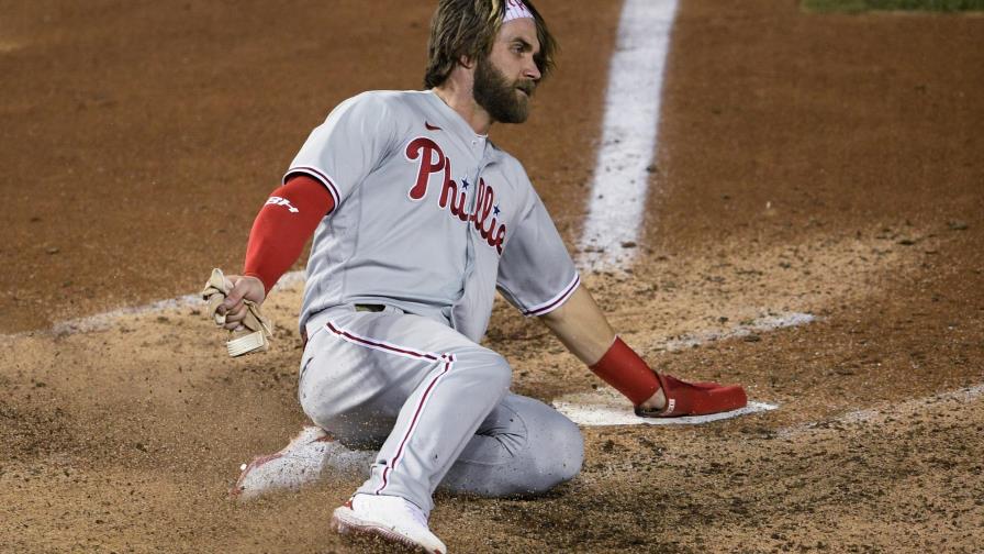 Con 2 jonrones de Harper, Filis arrollan a Nacionales