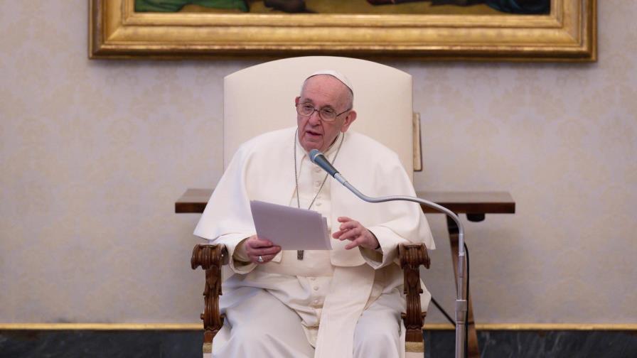 El papa pide dedicar tiempo a los afectados por la pandemia durante la Cuaresma