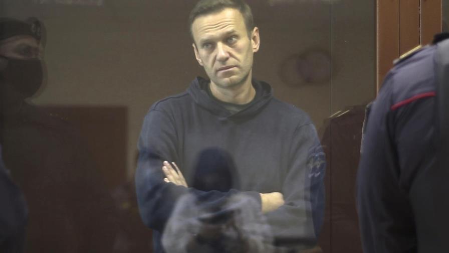 Navalny vuelve a corte acusado de difamar a veterano de IIGM