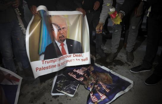 Presidente palestino dice no al plan de paz de Trump