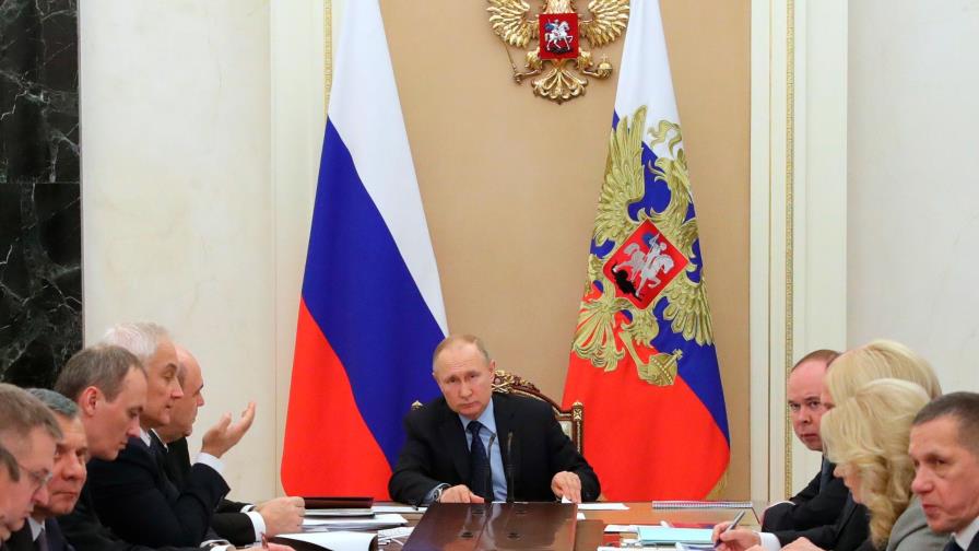 Putin convoca para el 22 de abril plebiscito sobre su permanencia en Kremlin Putin convoca para el 22 de abril plebiscito sobre su permanencia en Kremlin