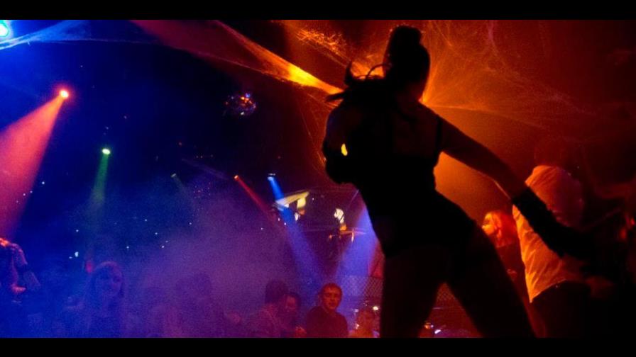 Cinco detenidos en París por una fiesta clandestina con unas 100 personas