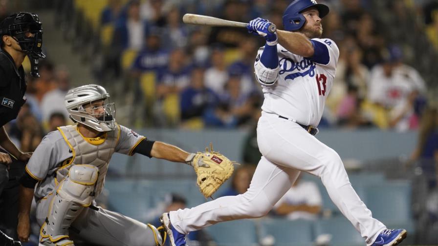 McKinney y Muncy jonronean, Dodgers superan a Piratas 2-1