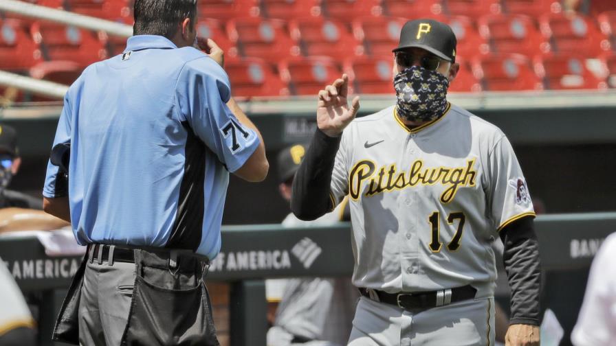 Shelton discute usando mascarilla en triunfo de Piratas