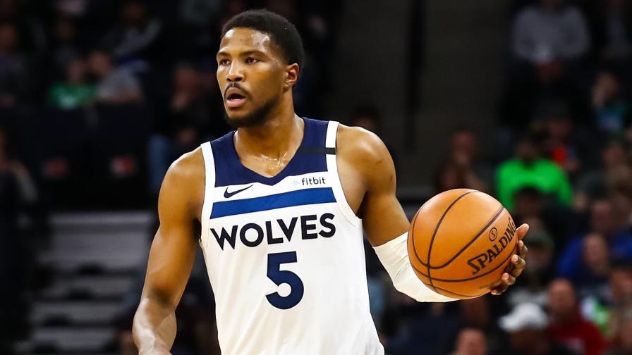 Malik Beasley fue acusado de apuntar con un rifle a una familia 