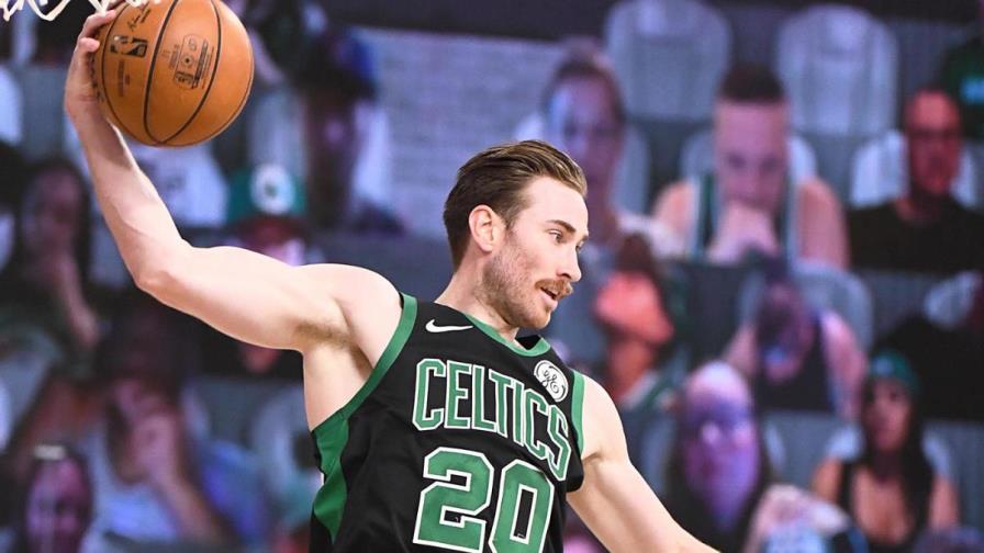 Gordon Hayward acuerda con los Hornets por USD120 millones 