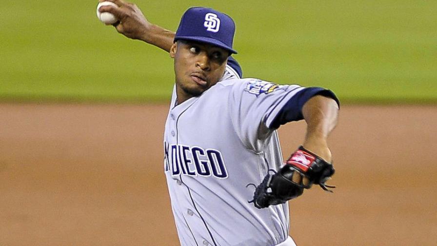 Luis Perdomo para asignación por los Padres de San Diego