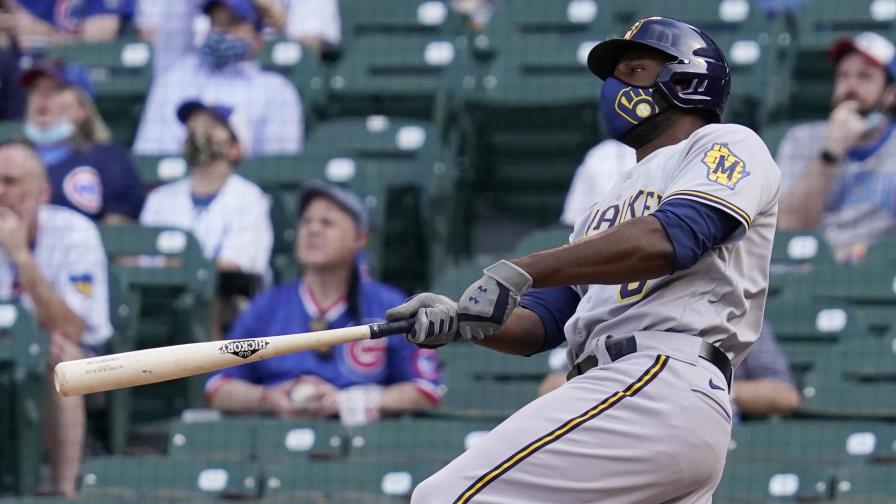 Cain batea 2 jonrones; Cerveceros ganan a Cachorros en 10