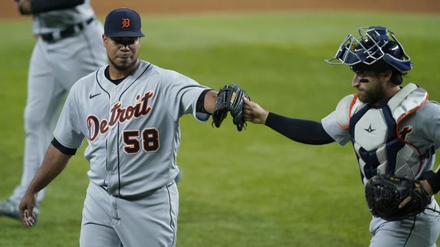 Tigres ganan a Rangers, Peralta lanza 7 innings en blanco